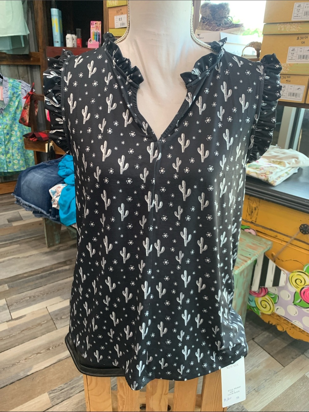 #156 Black Cactus-Print Ruffle V-Neck Tank Top